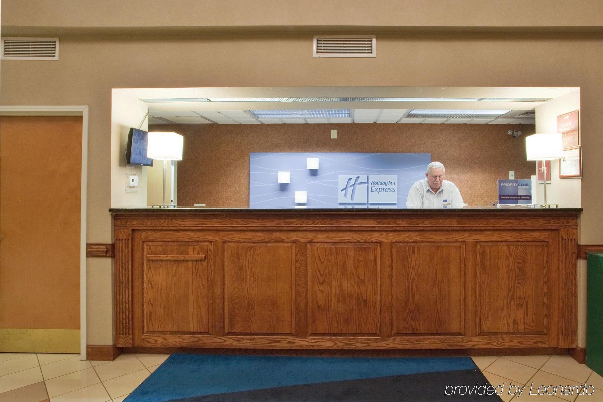 Holiday Inn Express Hotel & Suites Laurinburg By Ihg Beltér fotó