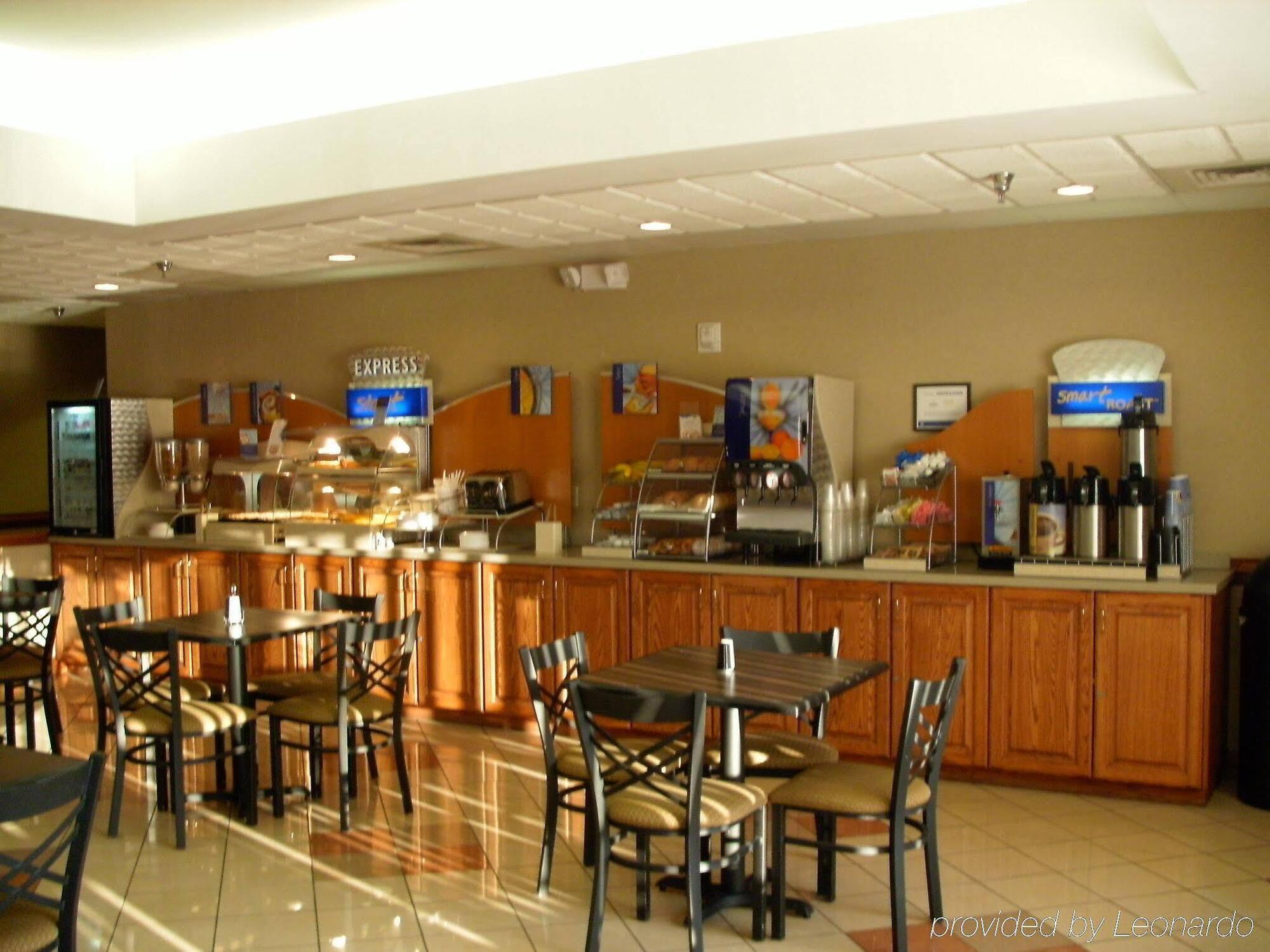 Holiday Inn Express Hotel & Suites Laurinburg By Ihg Kültér fotó