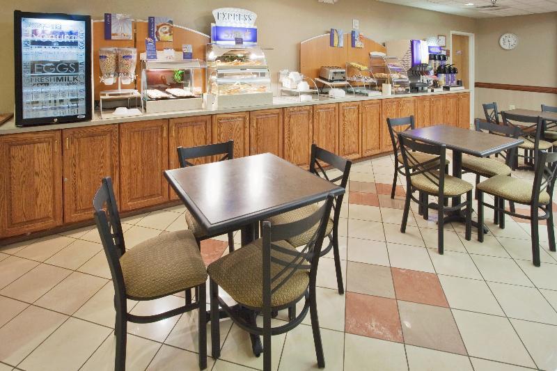Holiday Inn Express Hotel & Suites Laurinburg By Ihg Kültér fotó
